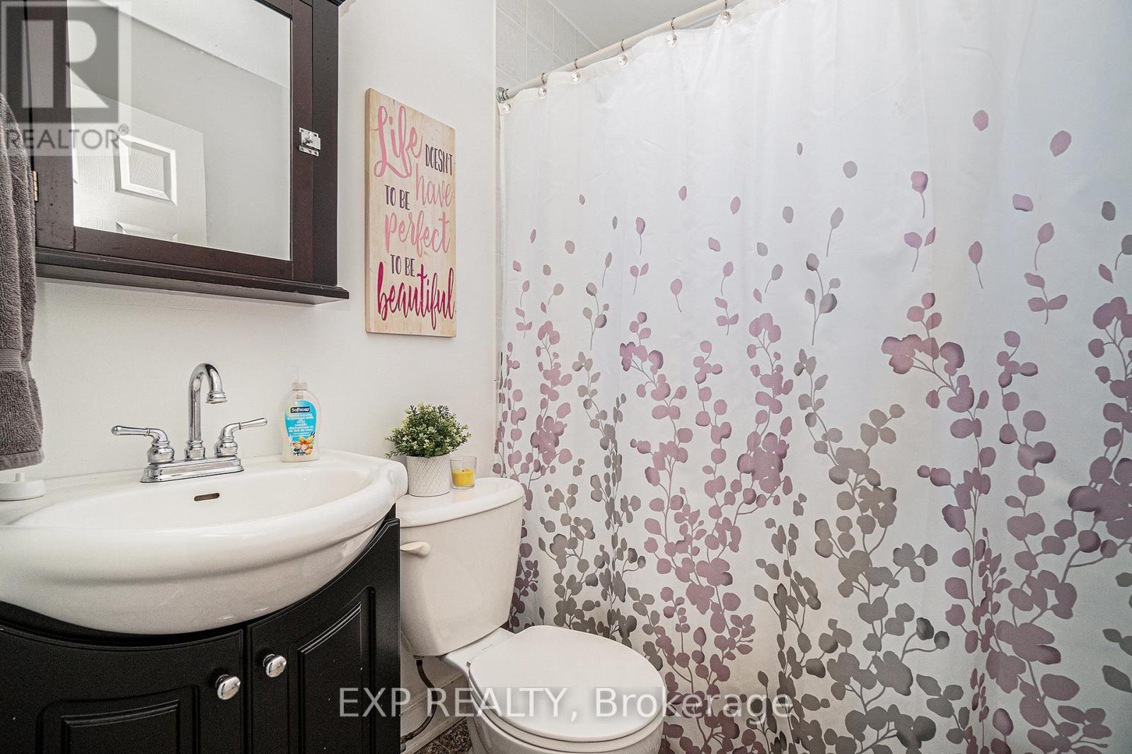 Photo 9 of 2147 Mer Bleue Road, Ottawa ON