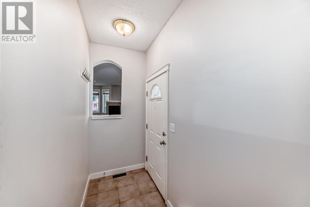 Single Family House for Sale in    Street SW Killarney/Glengarry Calgary 