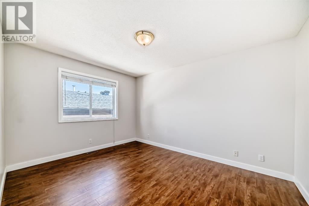 Single Family House for Sale in    Street SW Killarney/Glengarry Calgary 