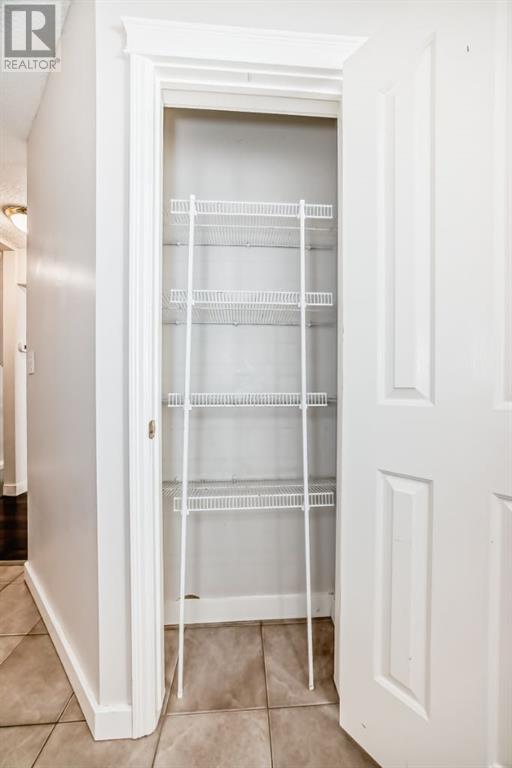 Single Family House for Sale in    Street SW Killarney/Glengarry Calgary 
