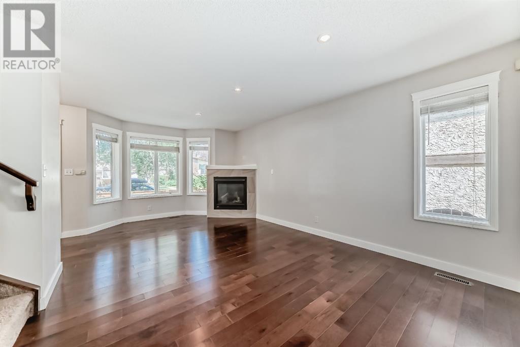Single Family House for Sale in    Street SW Killarney/Glengarry Calgary 