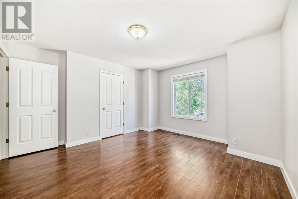 Single Family House for Sale in    Street SW Killarney/Glengarry Calgary 