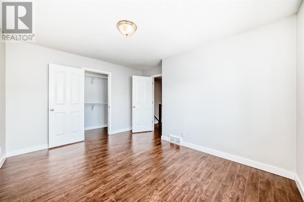 Single Family House for Sale in    Street SW Killarney/Glengarry Calgary 