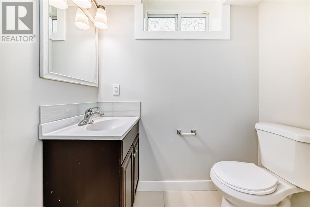 Single Family House for Sale in    Street SW Killarney/Glengarry Calgary 