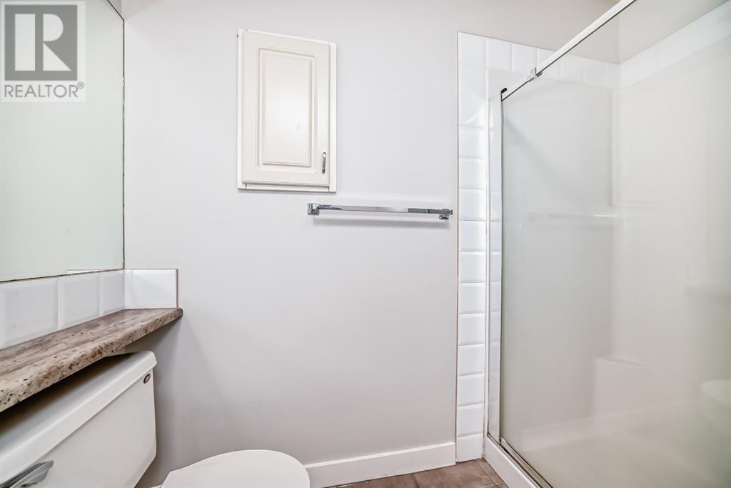 Single Family House for Sale in    Street SW Killarney/Glengarry Calgary 