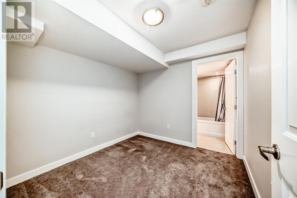 Single Family House for Sale in    Street SW Killarney/Glengarry Calgary 