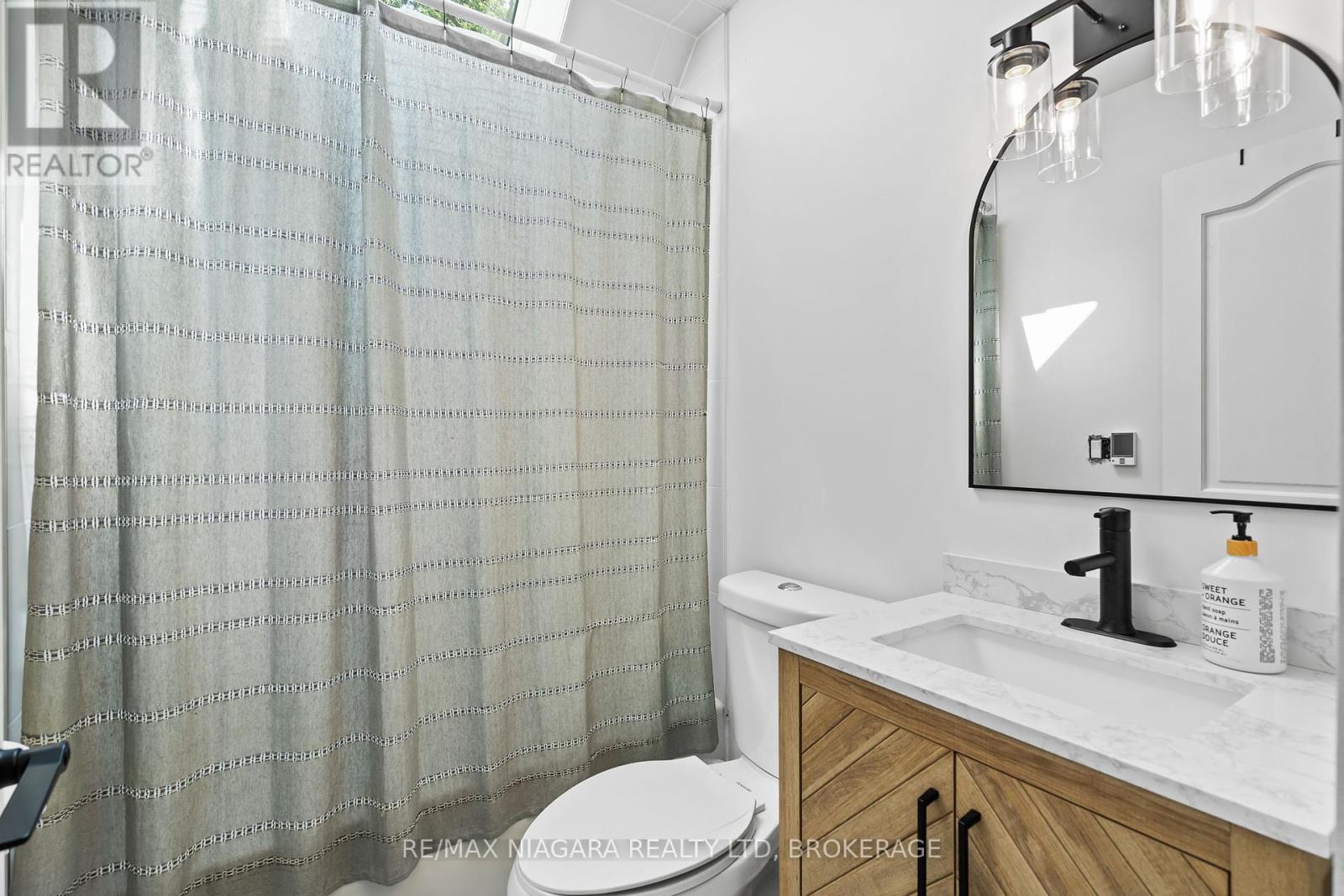 Photo 10 of 11748 Summerland Avenue, Wainfleet ON