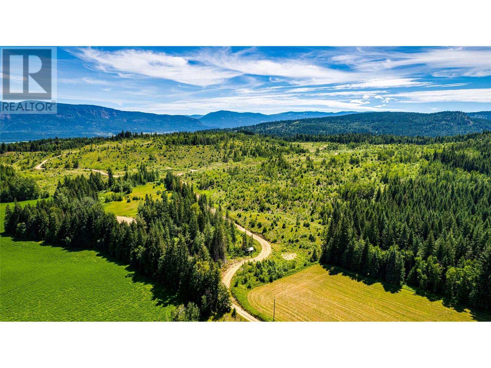 800 Goosen Road, Enderby