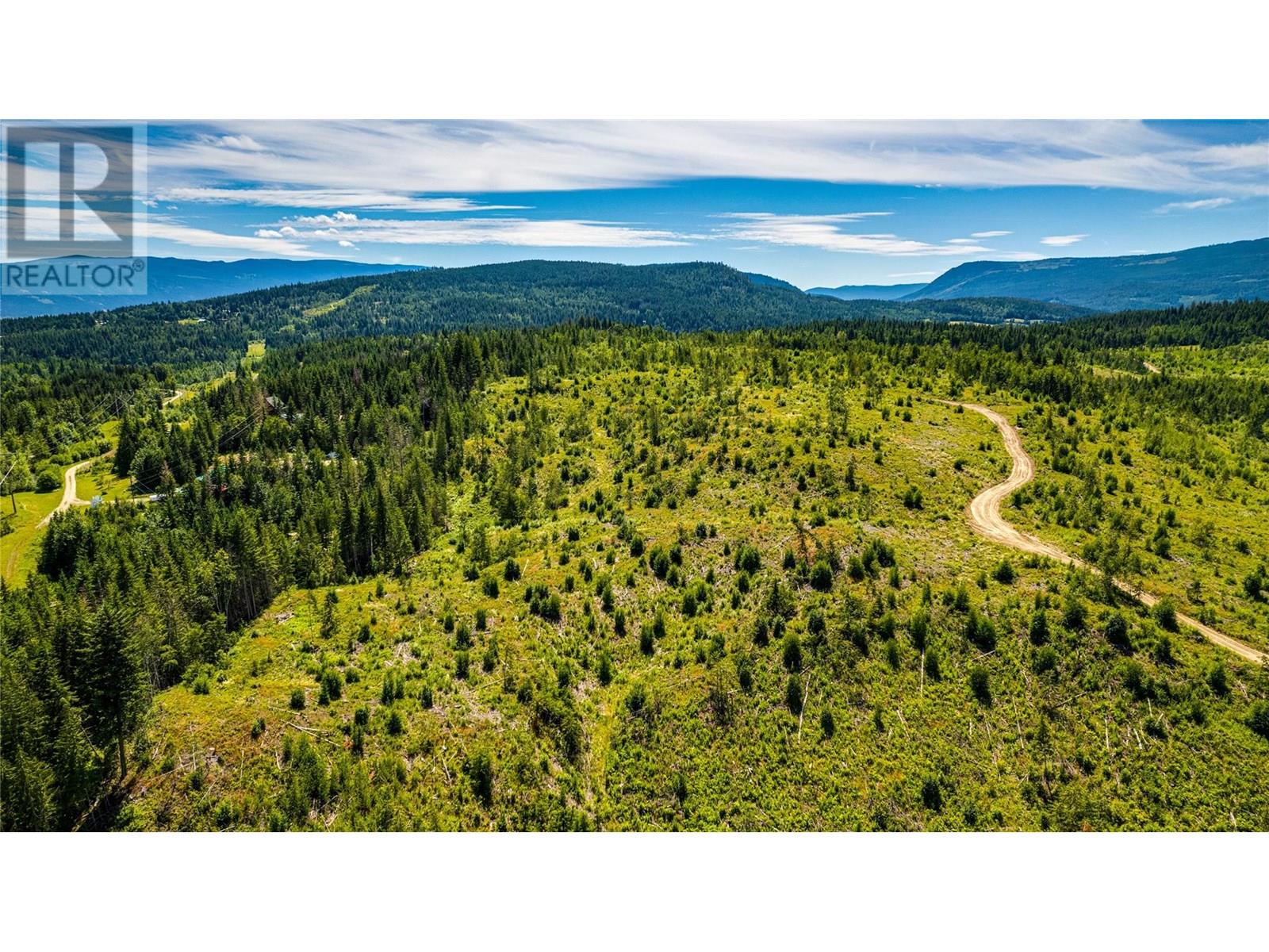 800 Goosen Road, Enderby