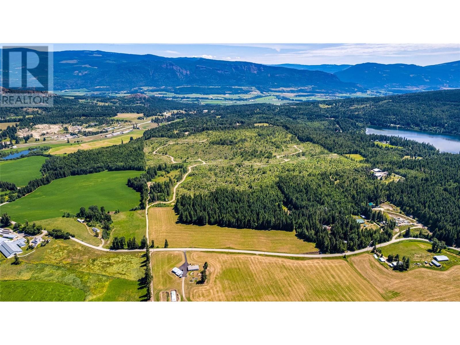 800 Goosen Road, Enderby