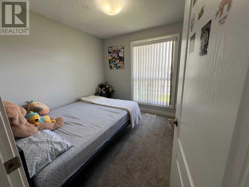 Single Family House Bungalow for Sale in  Falmere Road NE Falconridge Calgary 