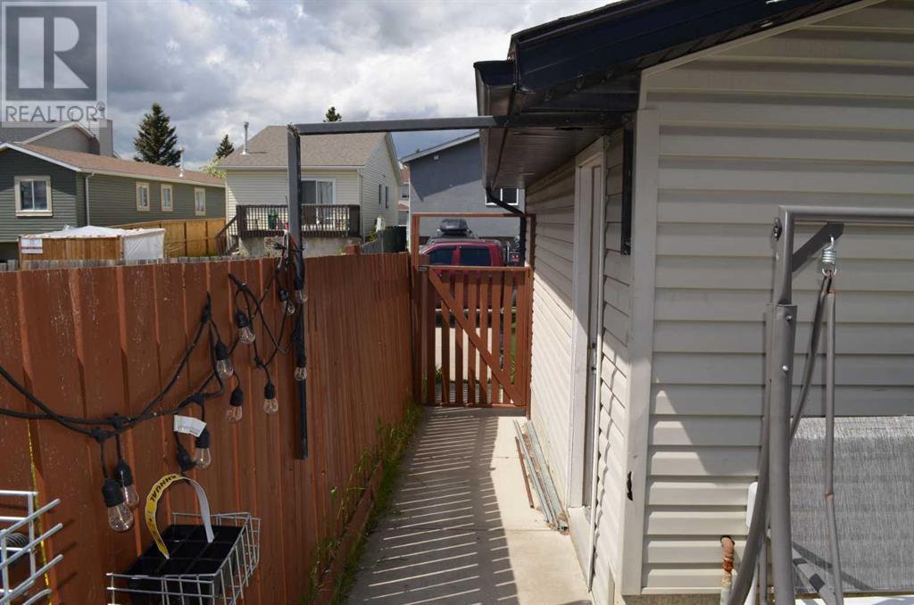 Single Family House Bungalow for Sale in  Falmere Road NE Falconridge Calgary 