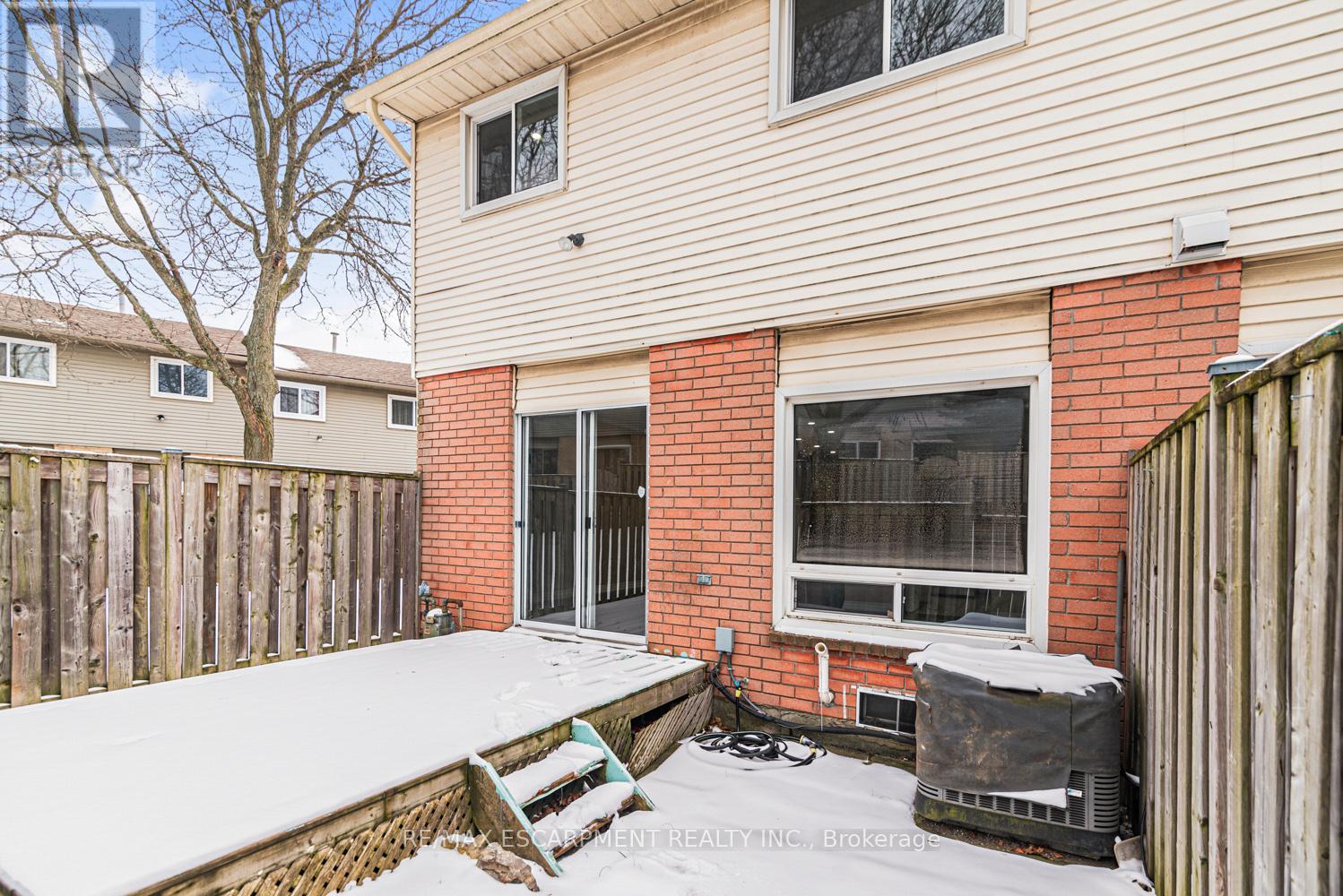 Photo 30 of 35 14 Derby Street, Hamilton ON