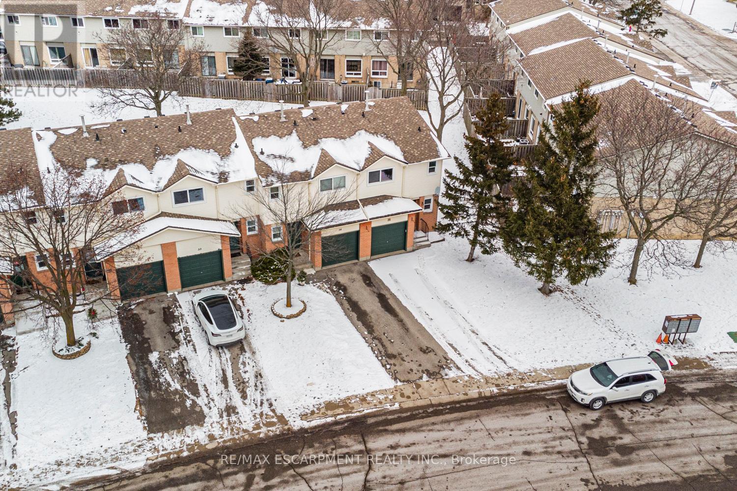 Photo 38 of 35 14 Derby Street, Hamilton ON