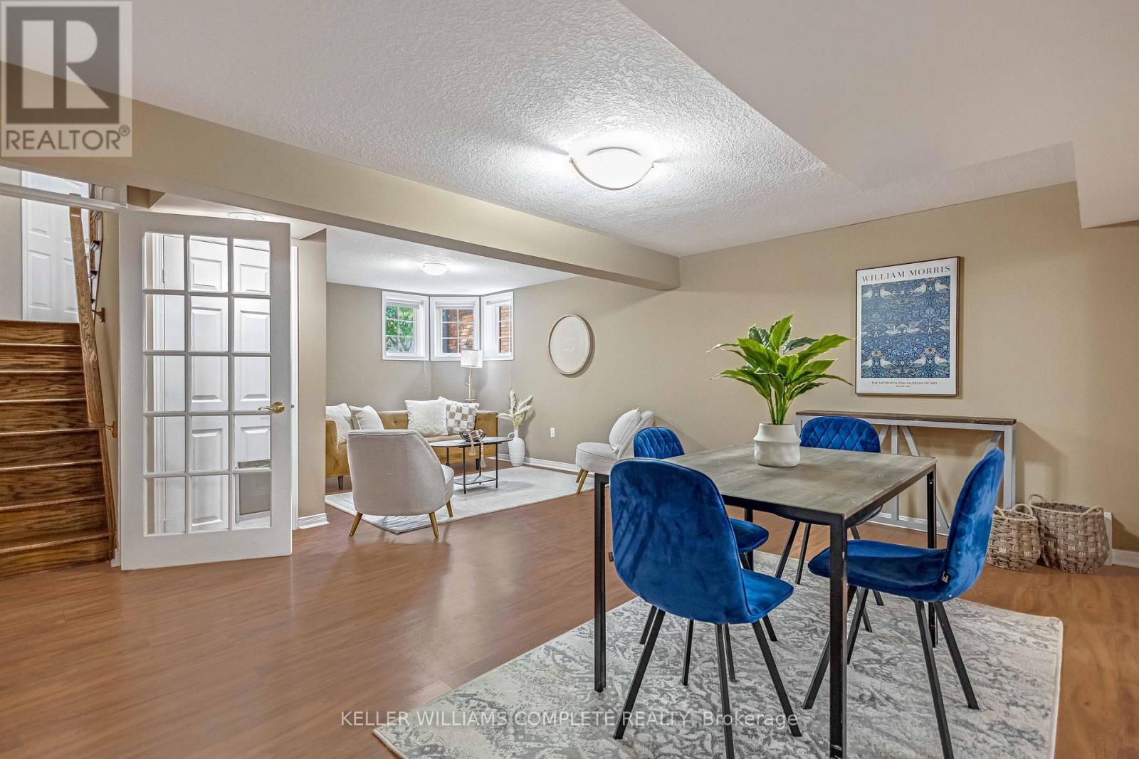 Single Family House Raised bungalow for Sale in  HEPBURN CRESCENT Hamilton (Mountview) 