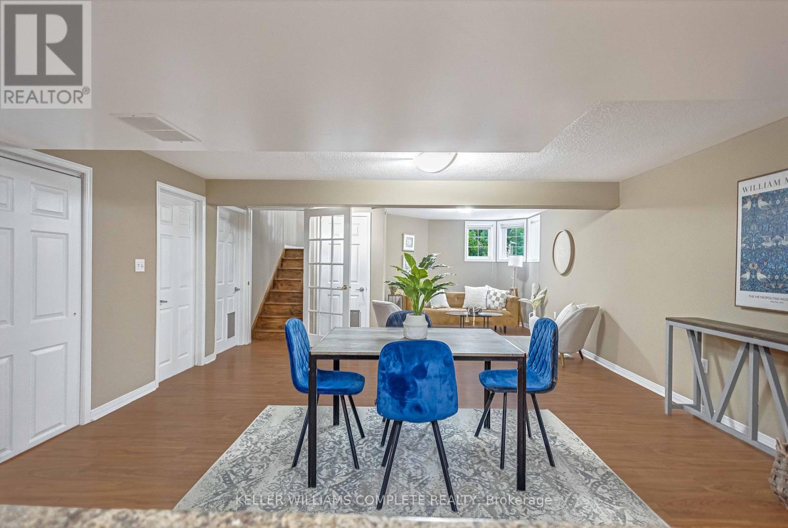 Single Family House Raised bungalow for Sale in  HEPBURN CRESCENT Hamilton (Mountview) 