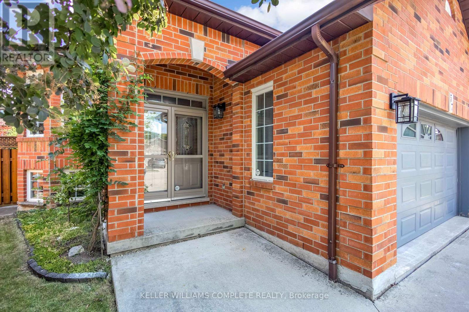Single Family House Raised bungalow for Sale in  HEPBURN CRESCENT Hamilton (Mountview) 