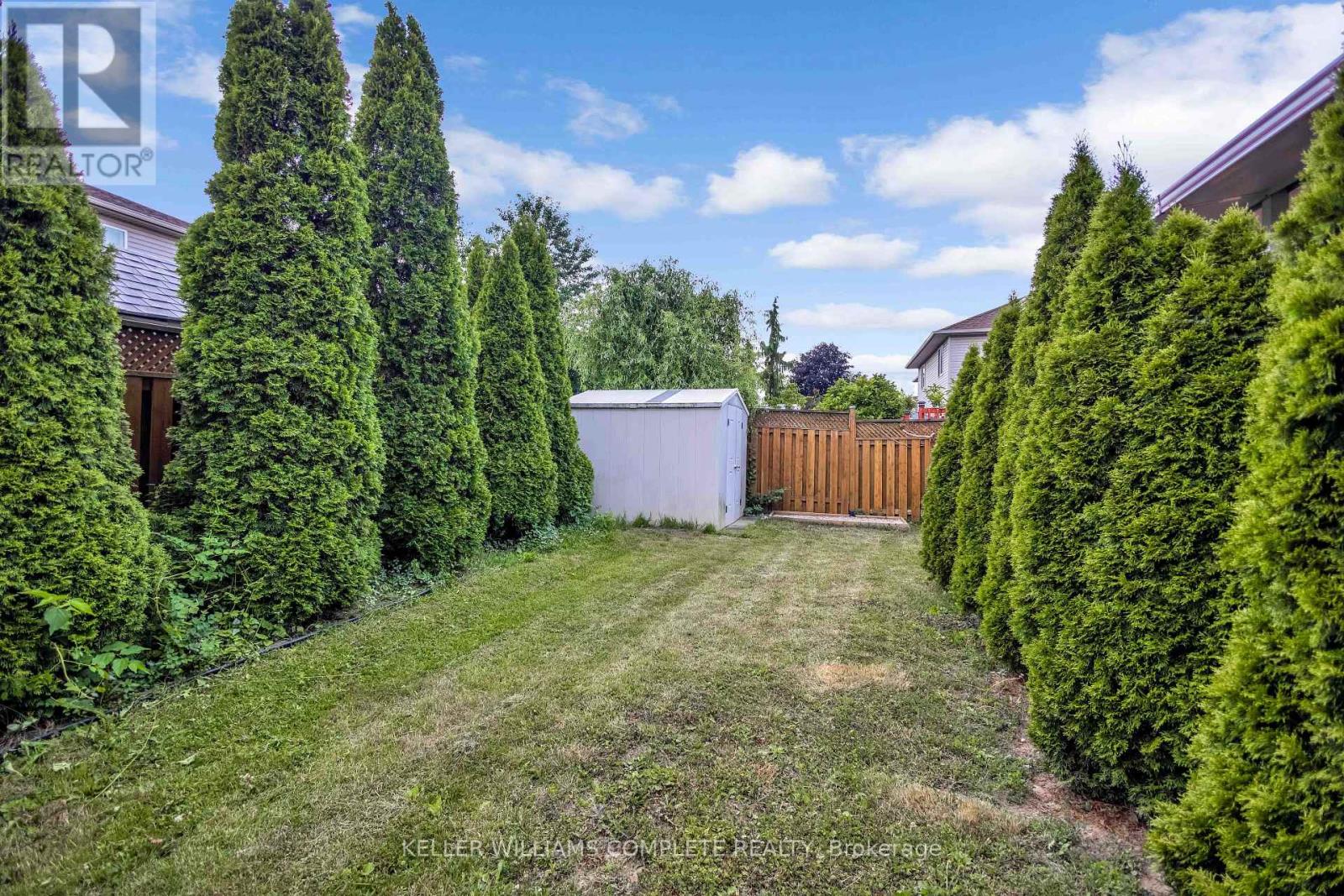Single Family House Raised bungalow for Sale in  HEPBURN CRESCENT Hamilton (Mountview) 