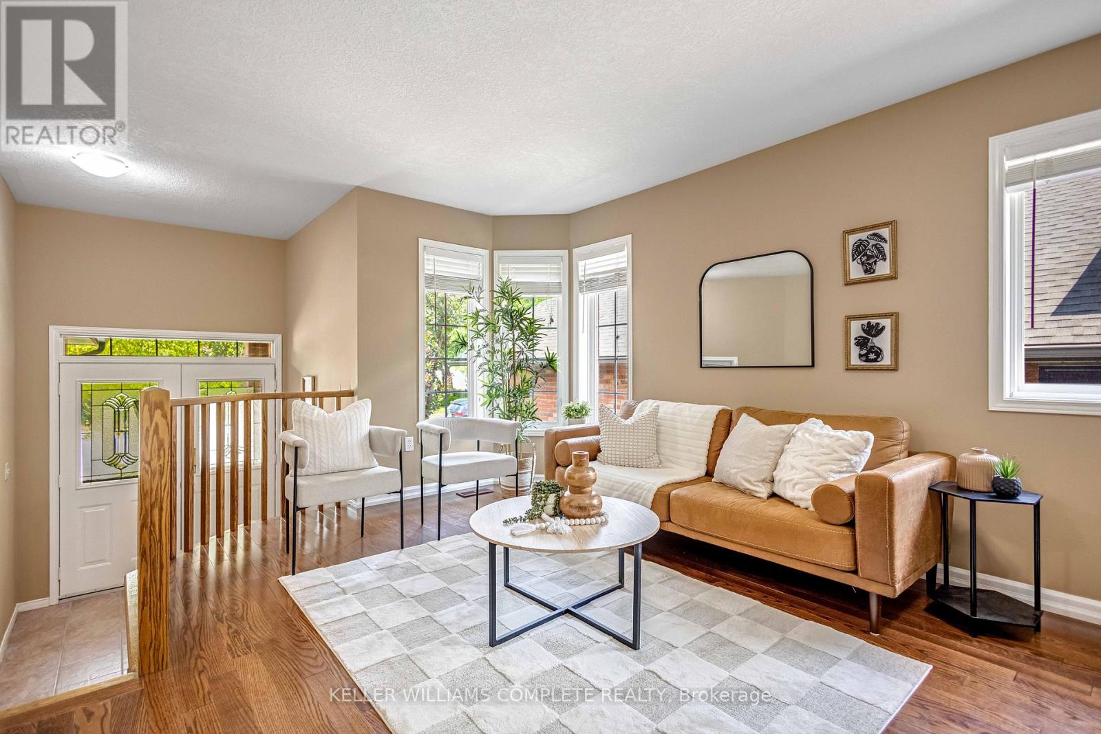 Single Family House Raised bungalow for Sale in  HEPBURN CRESCENT Hamilton (Mountview) 