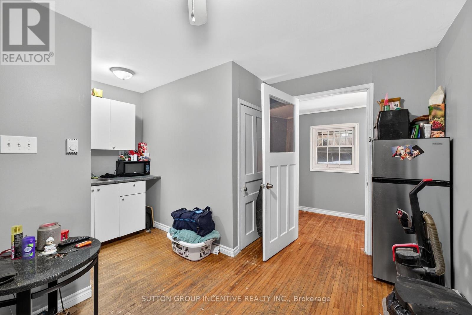Photo 15 of 234 George Street, Midland ON
