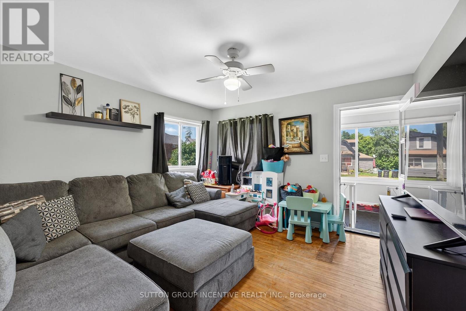 Photo 2 of 234 George Street, Midland ON