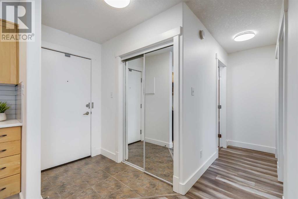 Single Family House for Sale in    Avenue NE Crescent Heights Calgary 