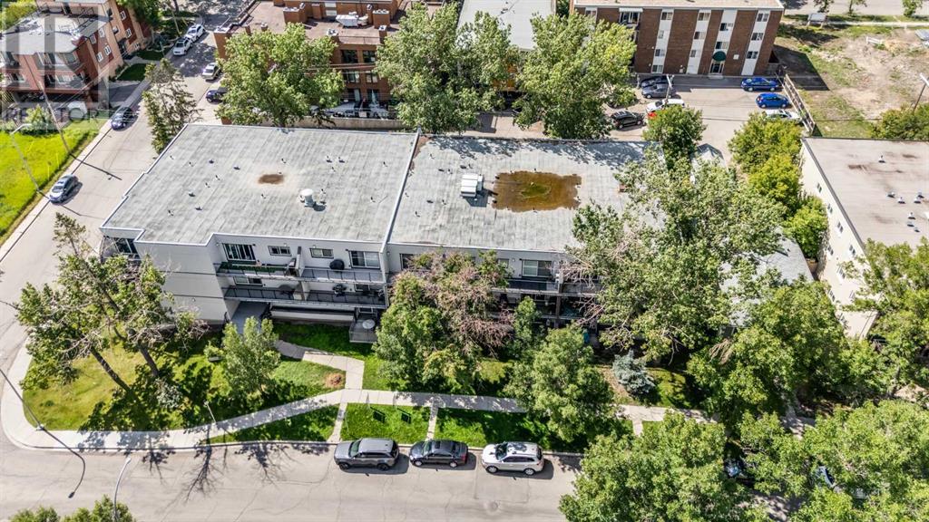 Single Family House for Sale in    Avenue NE Crescent Heights Calgary 