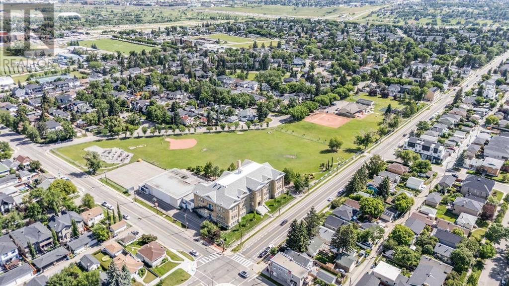Single Family House for Sale in    Avenue NE Crescent Heights Calgary 
