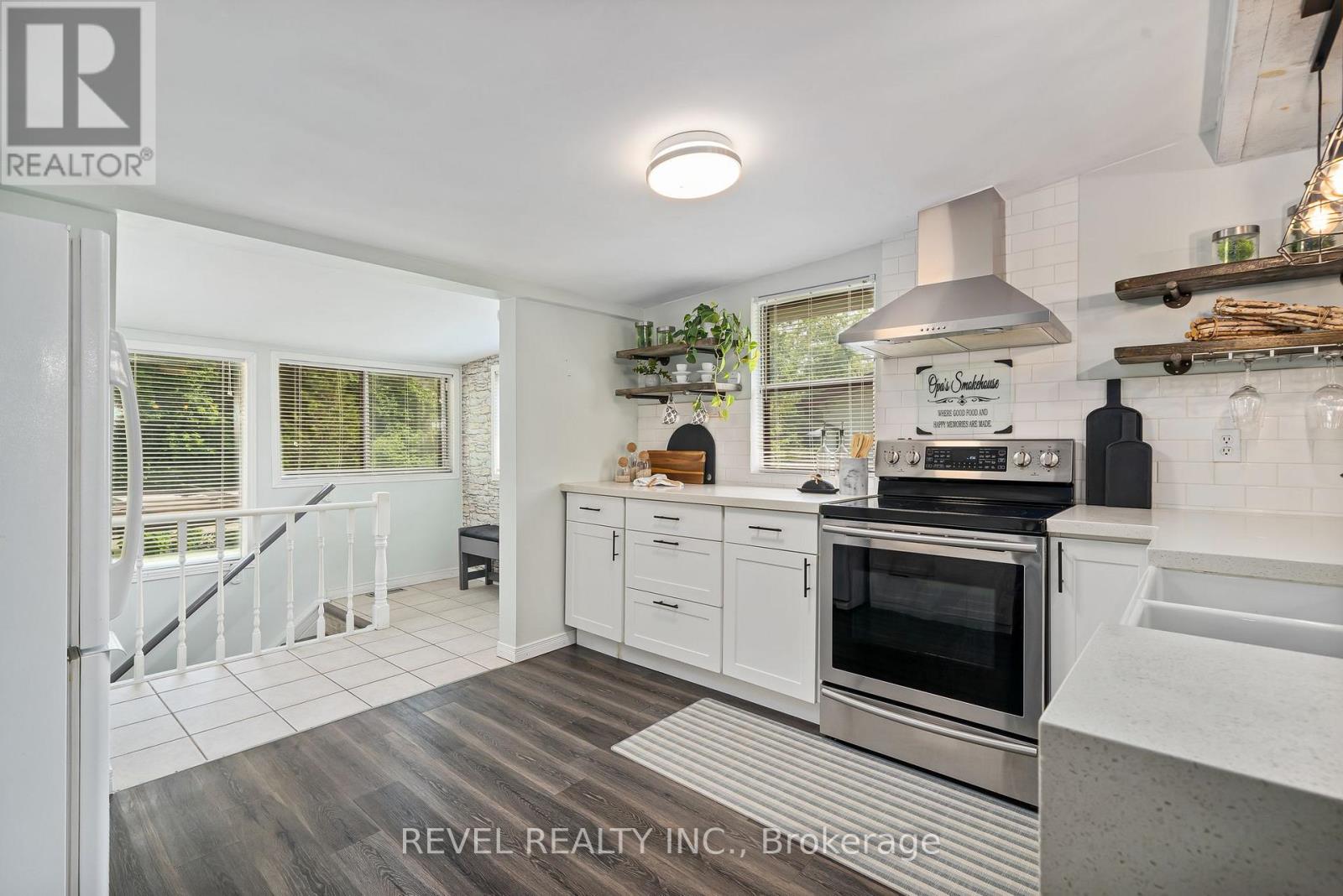 Photo 12 of 18 Armstrong Avenue, Scugog ON