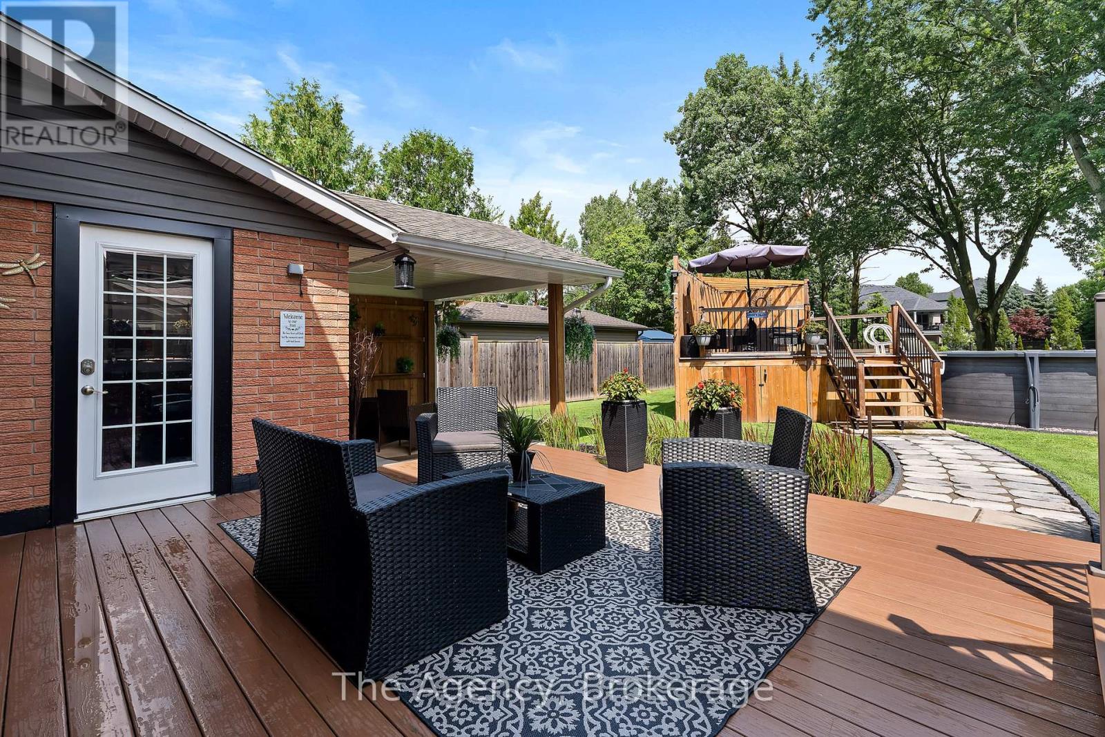 Photo 16 of 46 Summerlea Avenue, Welland ON