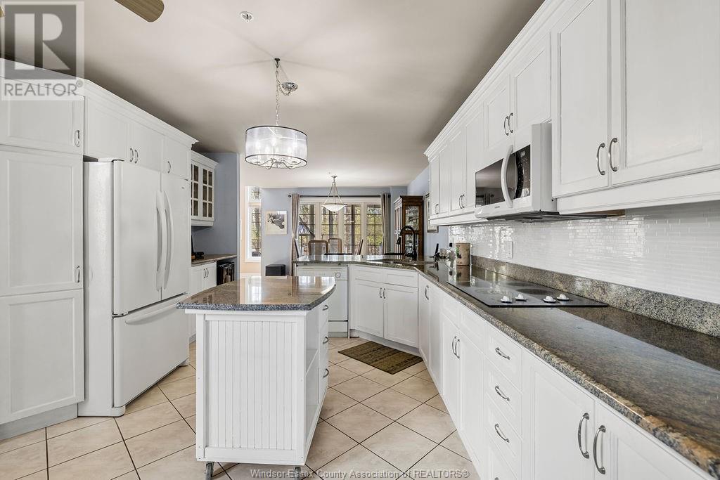 Photo 12 of 565 Gold Coast, Amherstburg ON