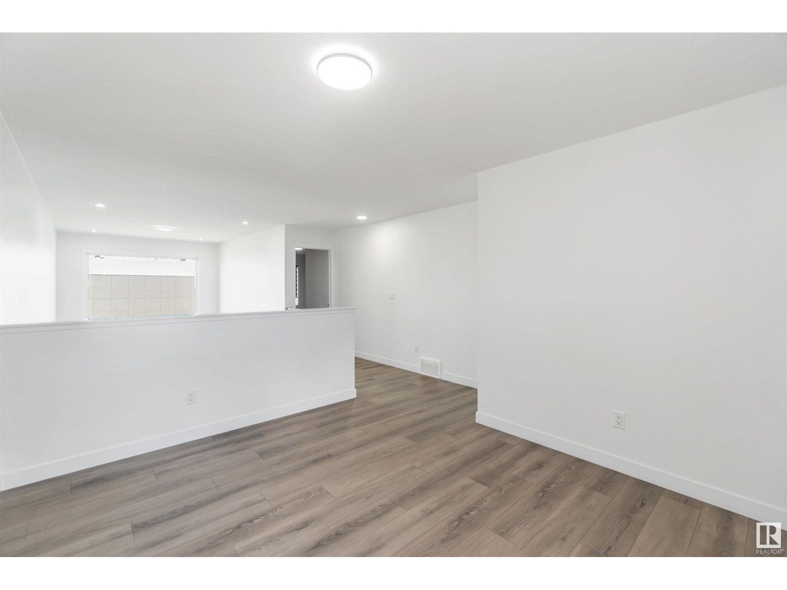 Photo 31 of 16808 30 Av Sw, Edmonton AB