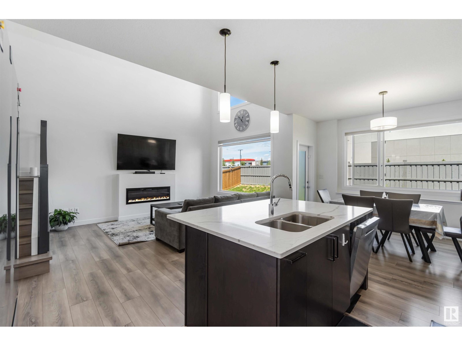 Photo 17 of 16808 30 Av Sw, Edmonton AB