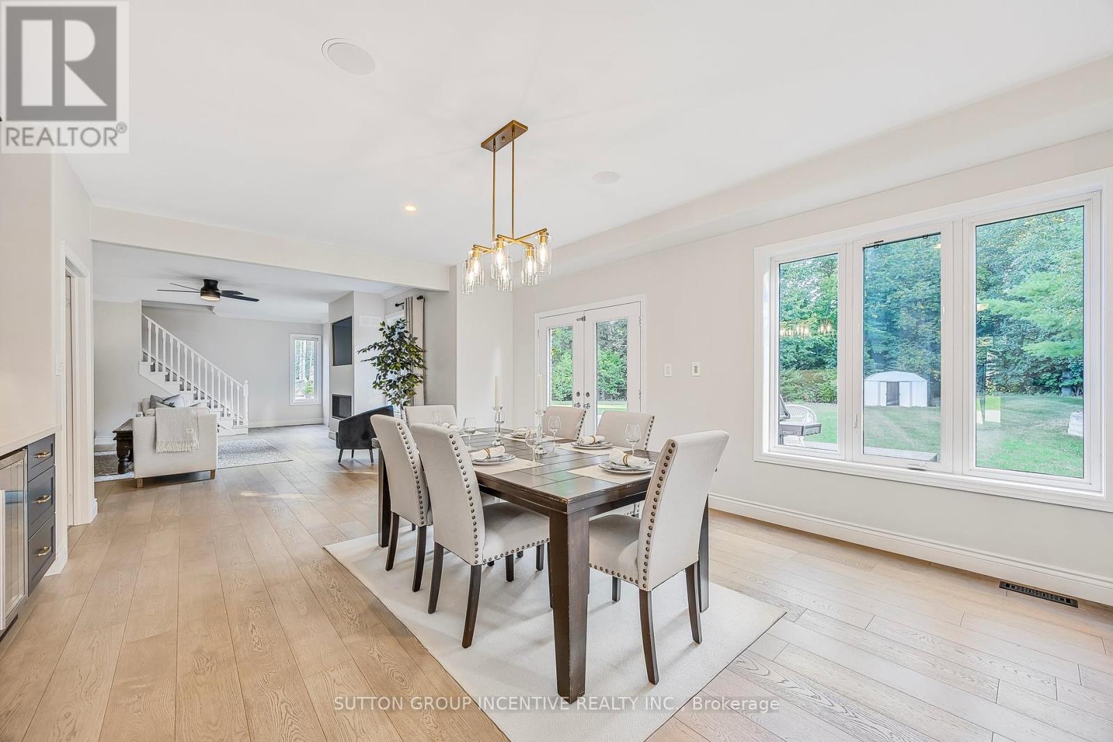 Photo 19 of 38 Lilac Lane, Springwater ON