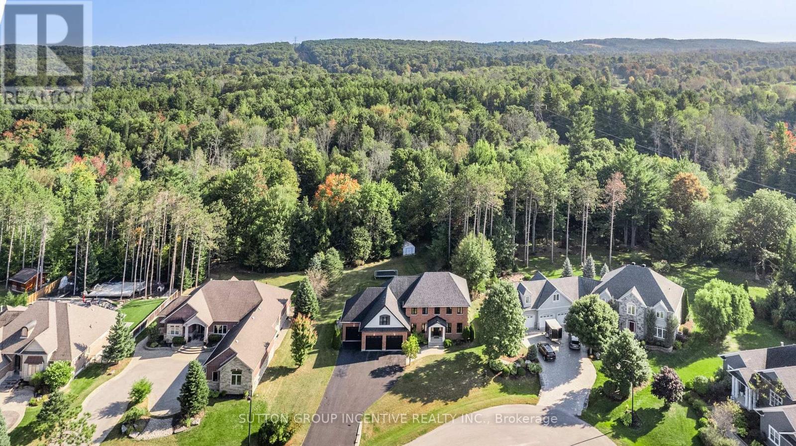 Photo 41 of 38 Lilac Lane, Springwater ON