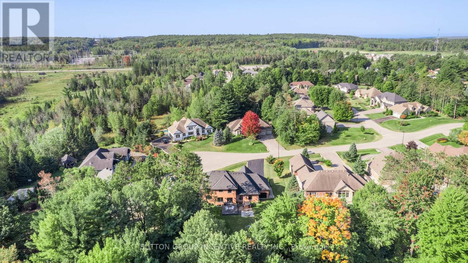 Photo 42 of 38 Lilac Lane, Springwater ON