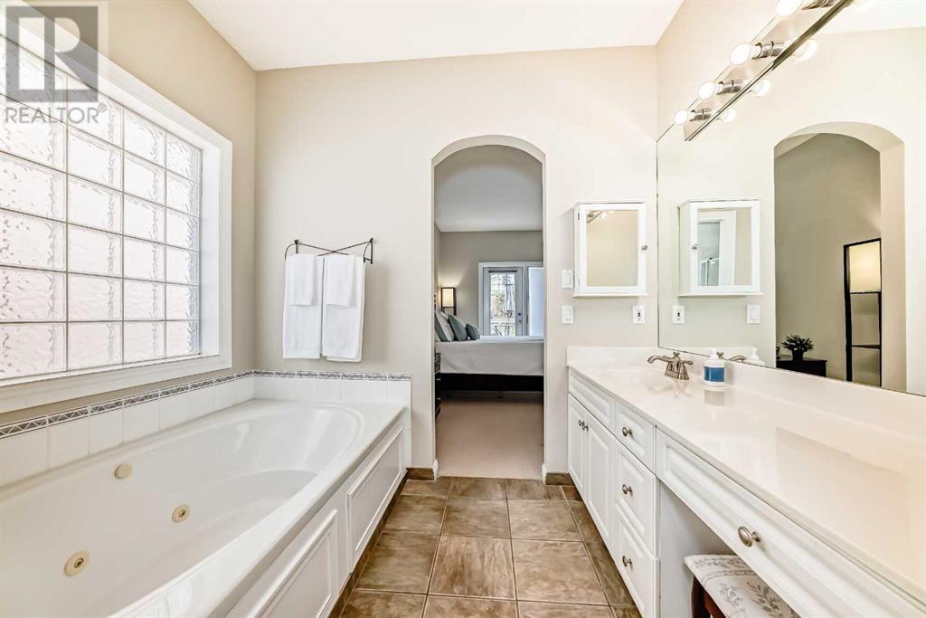 Single Family House Bungalow for Sale in  Patterson Hill SW Patterson Calgary 