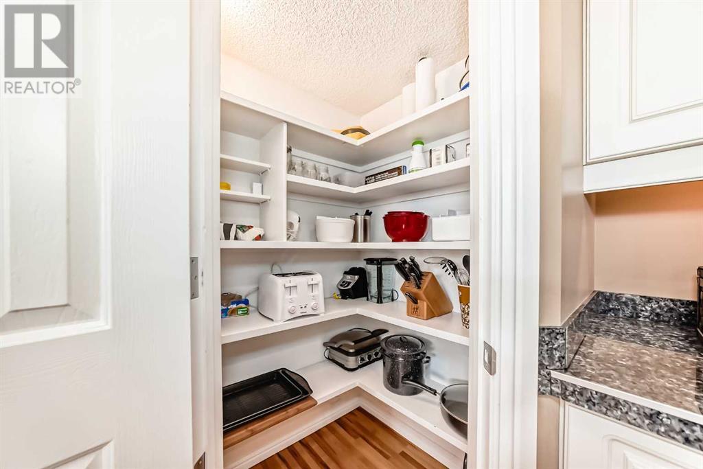 Single Family House Bungalow for Sale in  Patterson Hill SW Patterson Calgary 