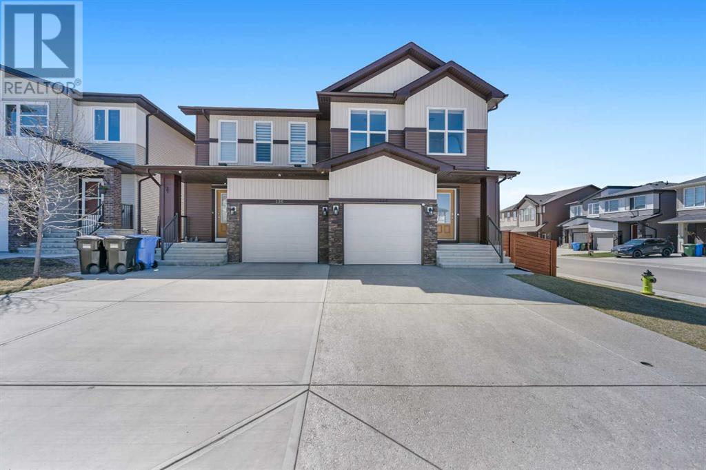 Single Family House for Sale in  Carringvue Park NW Carrington Calgary 