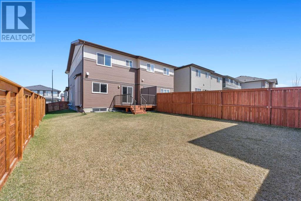Single Family House for Sale in  Carringvue Park NW Carrington Calgary 