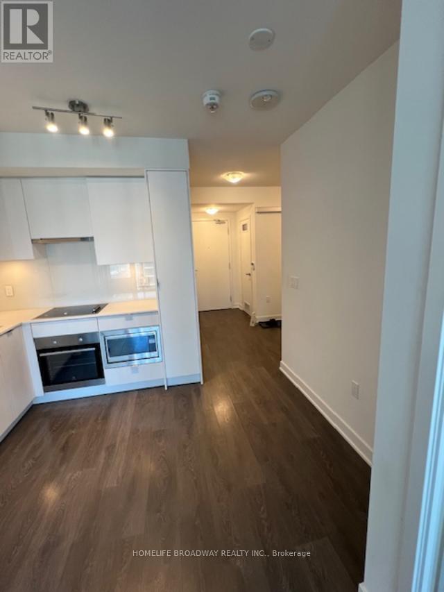 Photo 1 of 2702 99 Broadway Avenue, Toronto ON