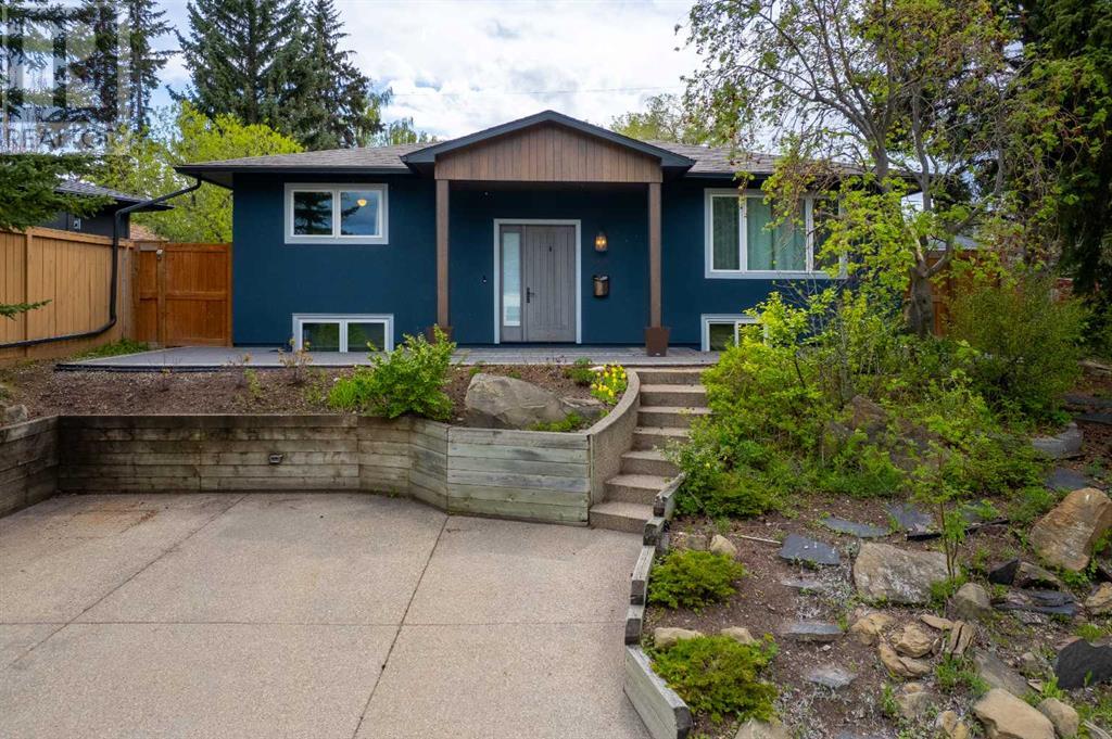 Single Family House Bungalow for Sale in  Wimbledon Crescent SW Wildwood Calgary 