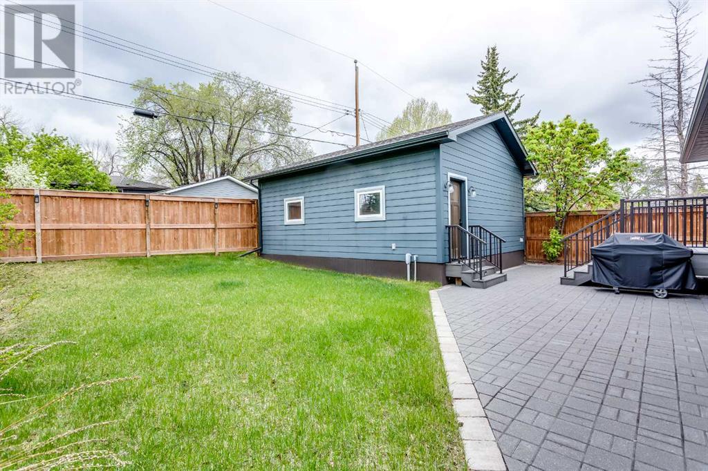 Single Family House Bungalow for Sale in  Wimbledon Crescent SW Wildwood Calgary 