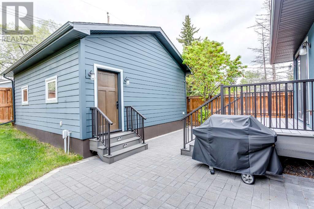 Single Family House Bungalow for Sale in  Wimbledon Crescent SW Wildwood Calgary 