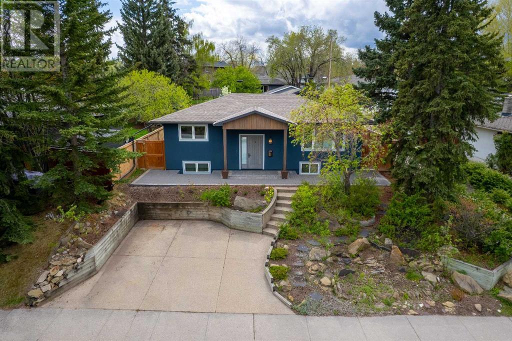 Single Family House Bungalow for Sale in  Wimbledon Crescent SW Wildwood Calgary 