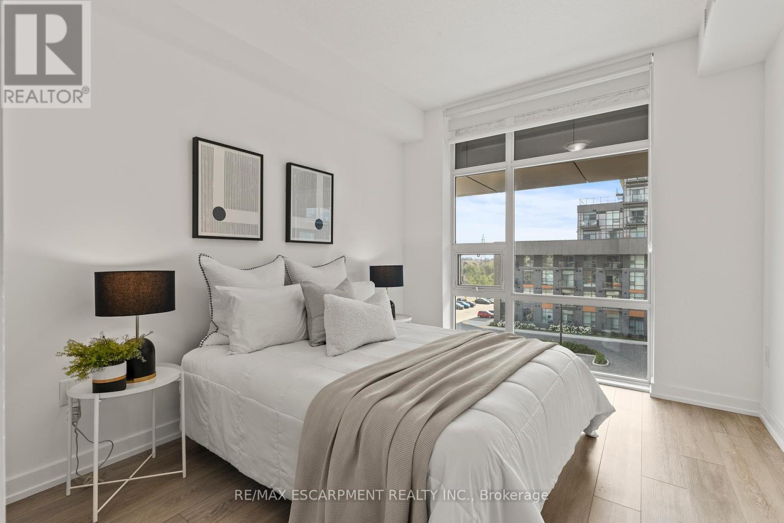 Photo 9 of 433 460 Dundas Street E, Hamilton ON