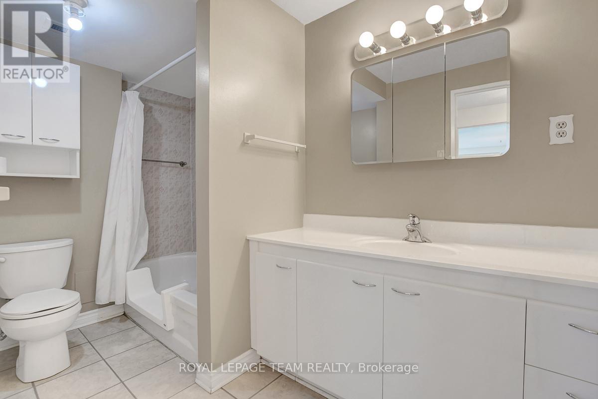 Photo 18 of 601 1356 Meadowlands Drive E, Ottawa ON