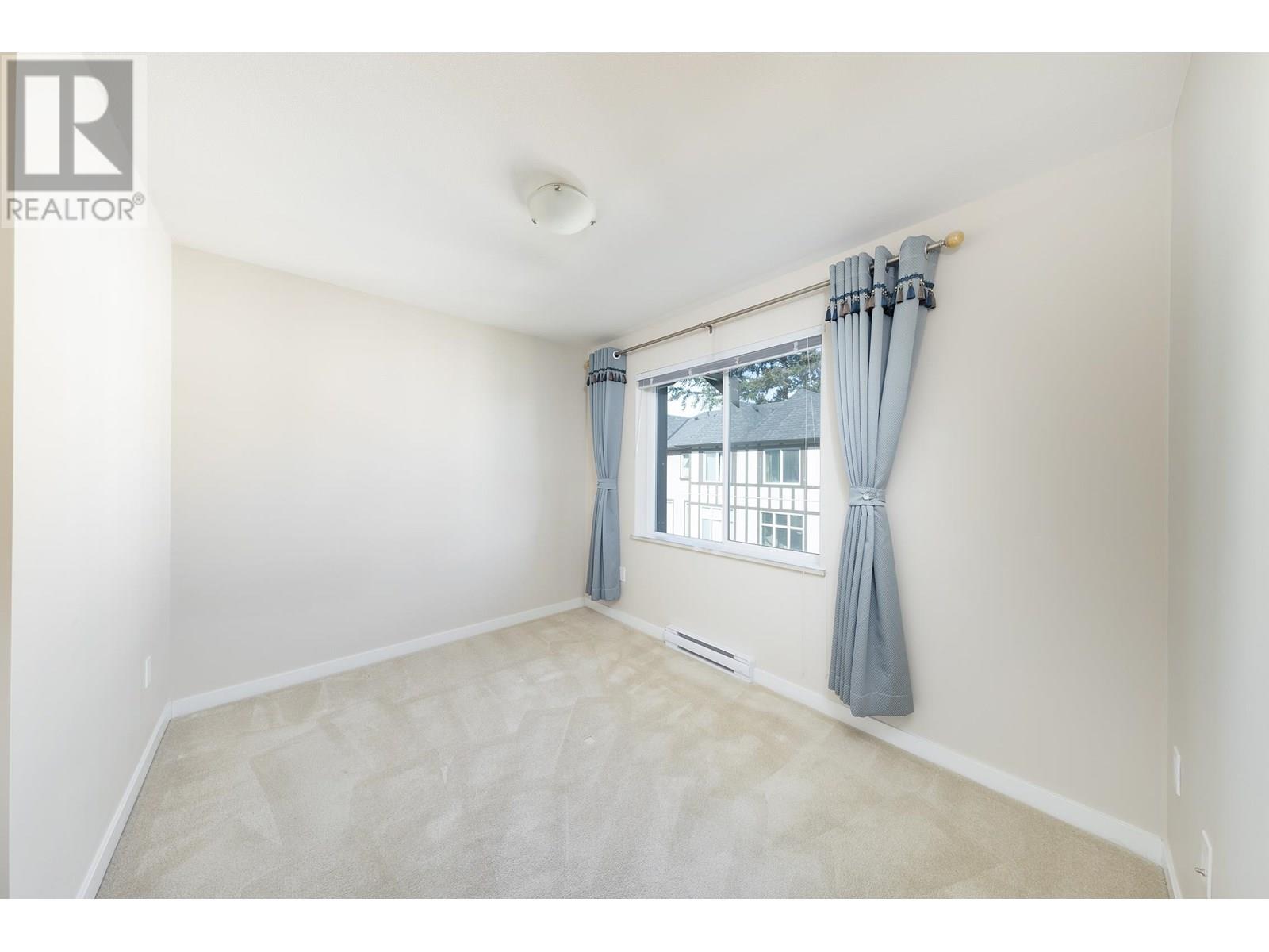 Photo 12 of 37 9728 Alexandra Road, Richmond BC