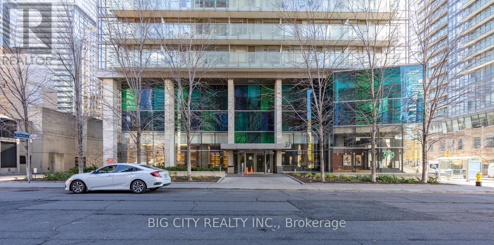 Photo 2 of 1602 37 Grosvenor Street, Toronto ON