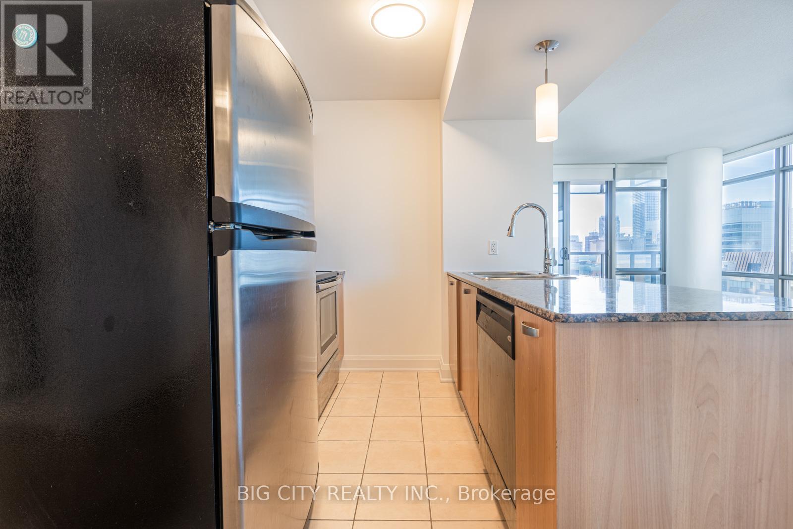 Photo 7 of 1602 37 Grosvenor Street, Toronto ON